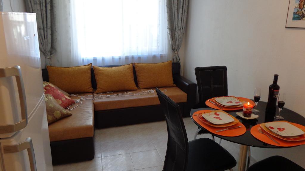 Zoya Apartment بورغاس الغرفة الصورة