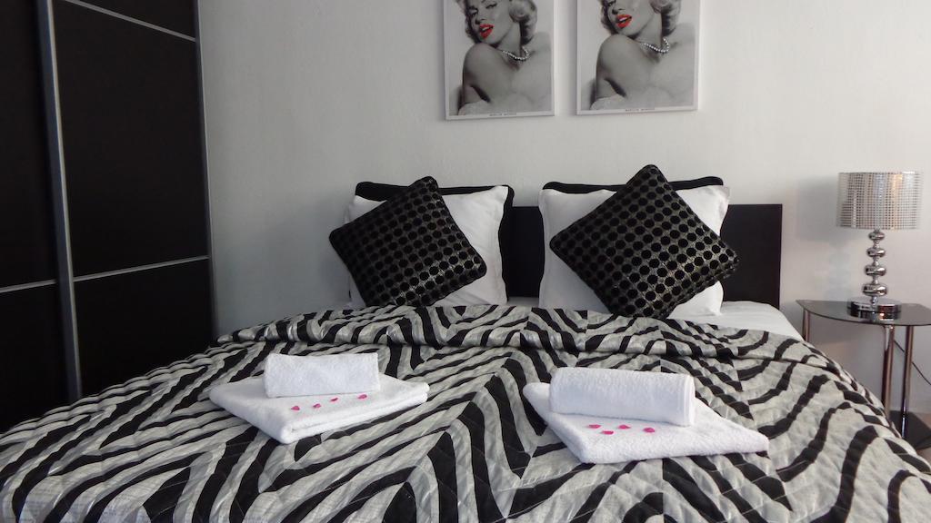 Zoya Apartment بورغاس الغرفة الصورة